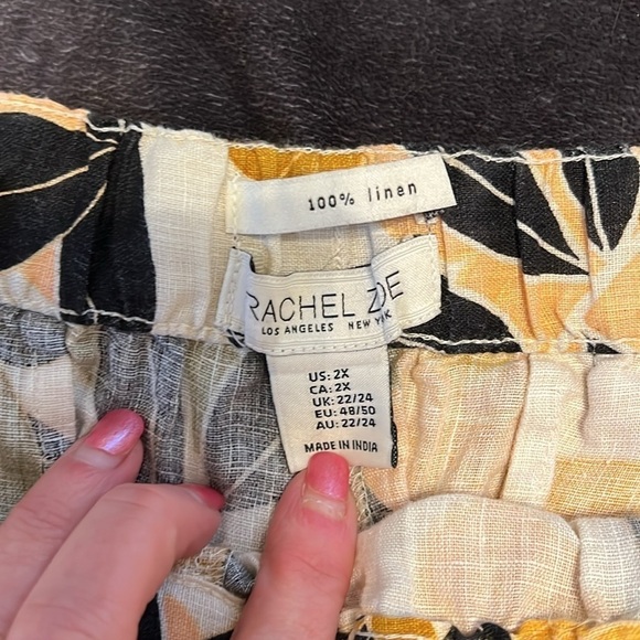Rachel Zoe Floral Pull On Drawstring 100% Linen Shorts Women 2X - Picture 7 of 13